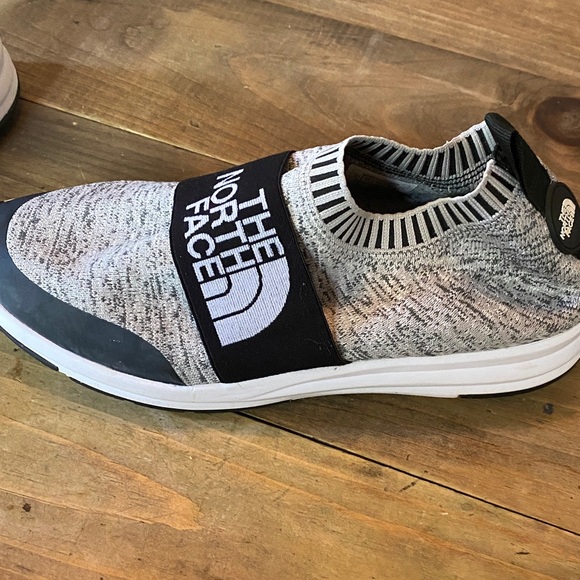The North Face Black and Gray Slip-On Shoes women’s - Picture 2 of 10